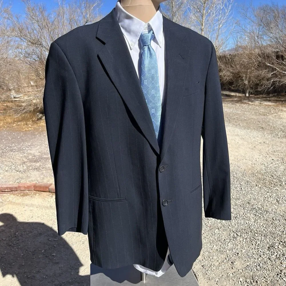 Armani Collezioni blazer men's (42R) Lana Wool navy pinstripe‎ Made In Italy